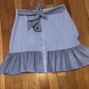 skirt with tie